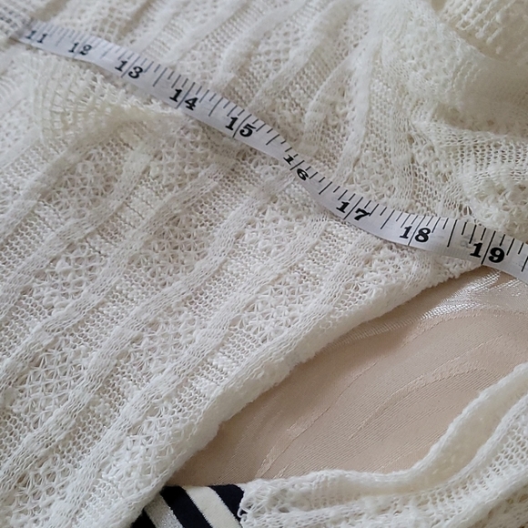 Top - Picture 7 of 10